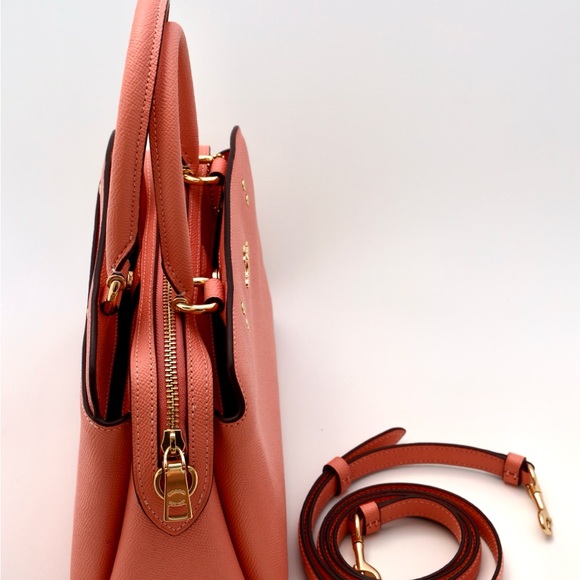 Coach Mini Lillie Carryall - Picture 5 of 10